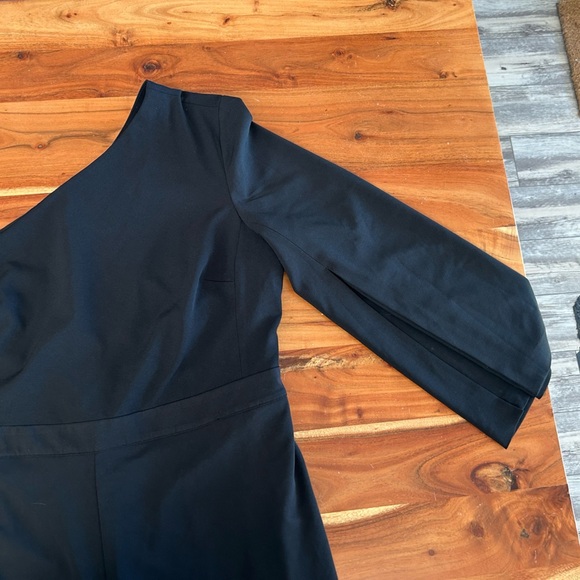 Banana Republic Black Elegant Crepe Flare Sleeve Asymmetrical Neckline Jumpsuit - Picture 2 of 6